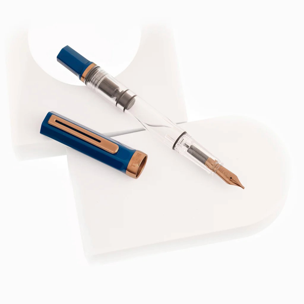 TWSBI ECO Kolbenfüllhalter Indigo Blau mit Bronze