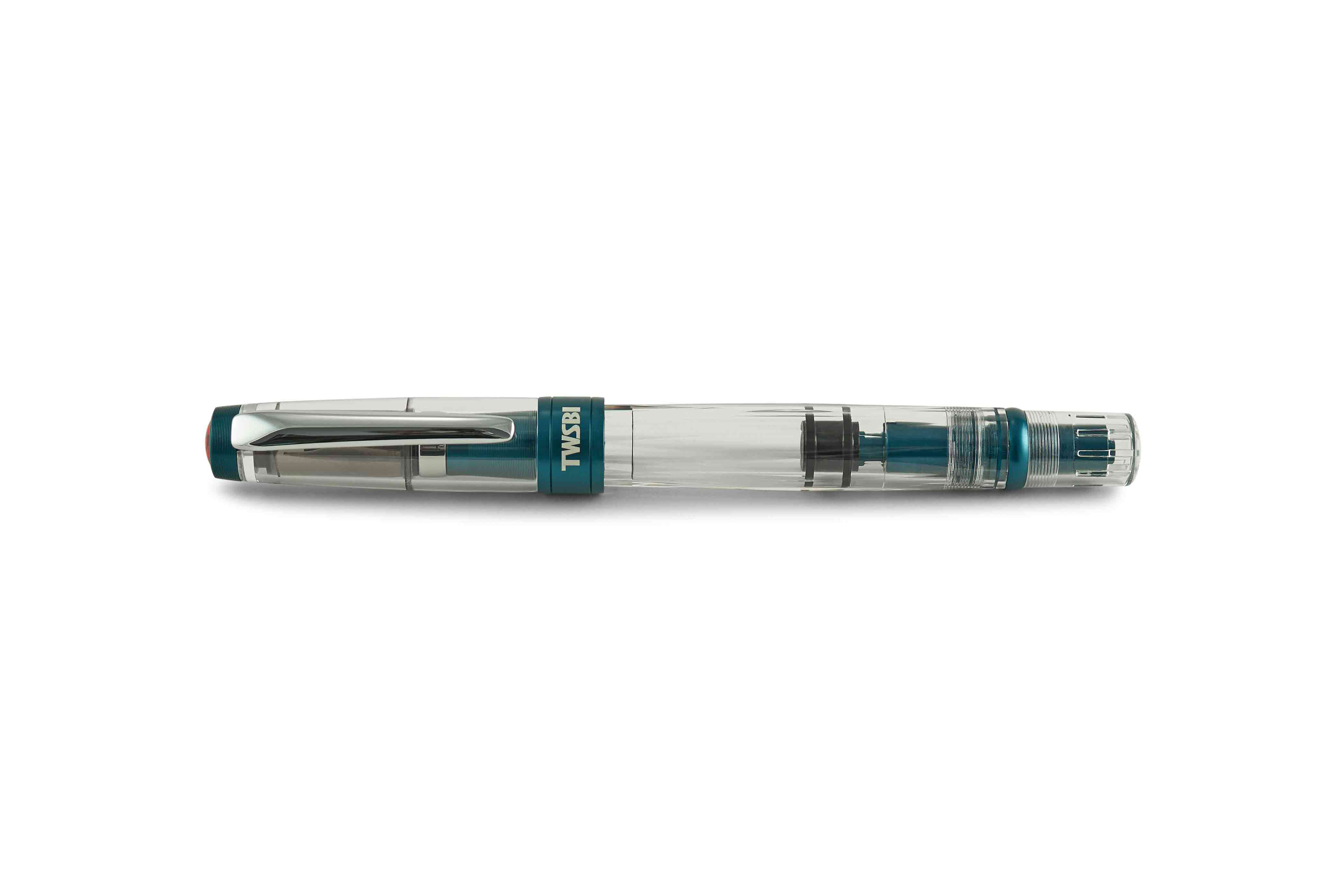 TWSBI_Diamond_580_AL-R_fountain-pen_prussian-blue_closed TWSBI Diamond 580 Kolbenfüllhalter AL R Preußisch Blau Limited Edition geschlossen