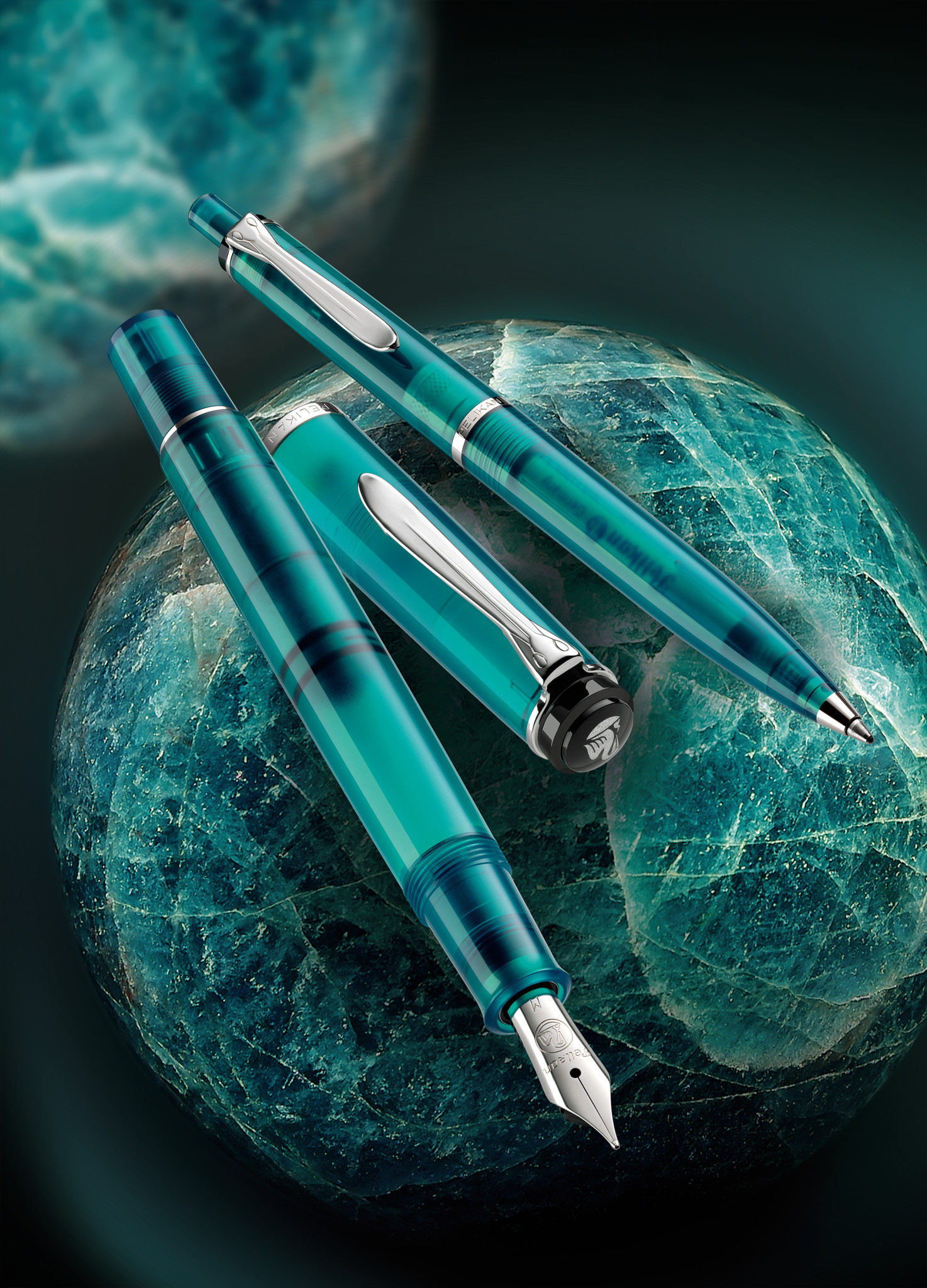Pelikan Kolbenfüllhalter im Etui & Edelstein Ink Apatite 50ml | Extra Fein