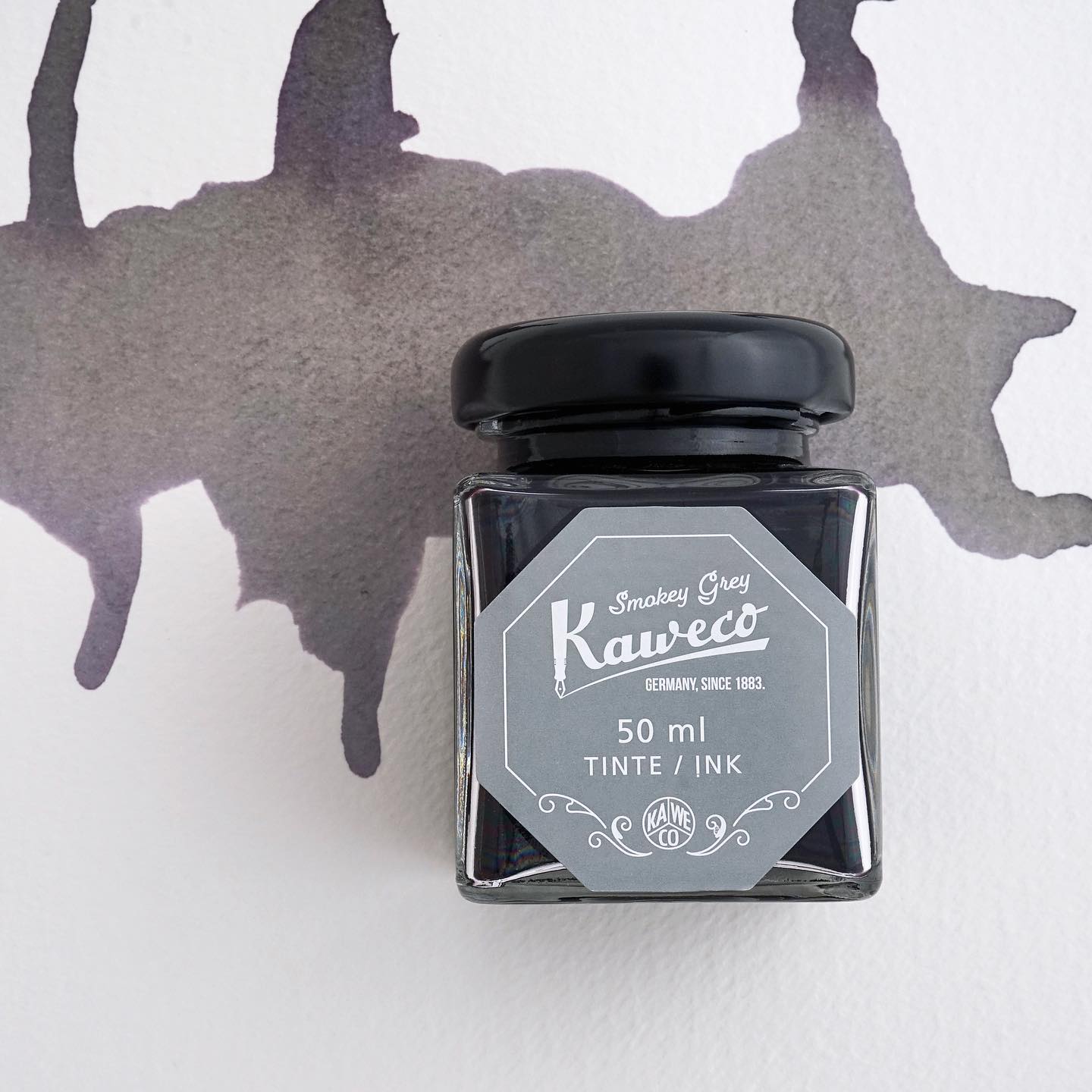 280642543_5236472203063222_132680629227118091_n Kaweco Tintenglas Rauch Grau 50 ml